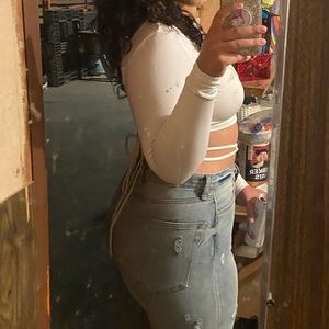 White long sleeve crop top